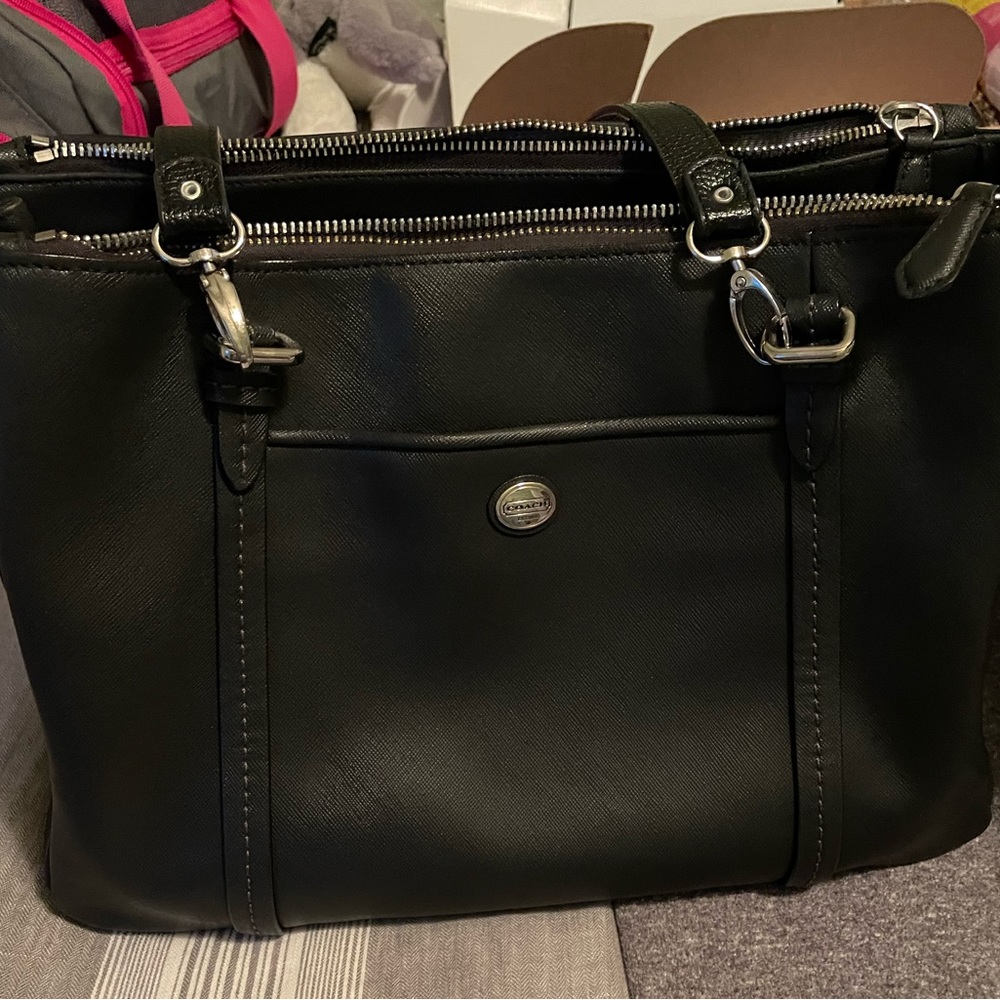 Refurbished coach tote